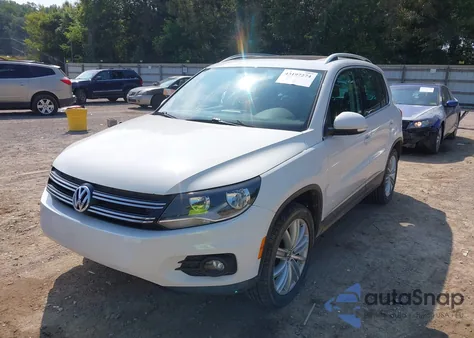 2012 Volkswagen Tiguan Se z USA, uszkodzony, nr VIN WVGBV7AX0CW600190